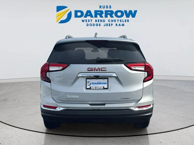Used 2022 Silver GMC SLT image 4
