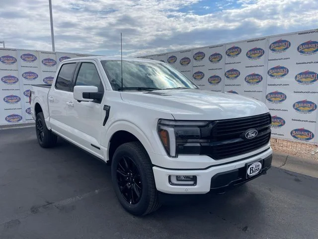 New 2026 Star White Metallic Tri-Coat Ford Platinum image 2