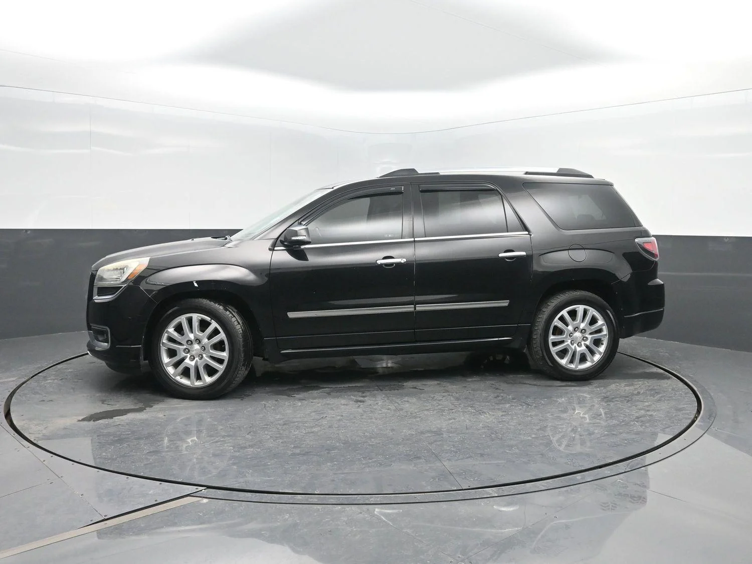 2016 GMC Acadia FWD Denali's photo