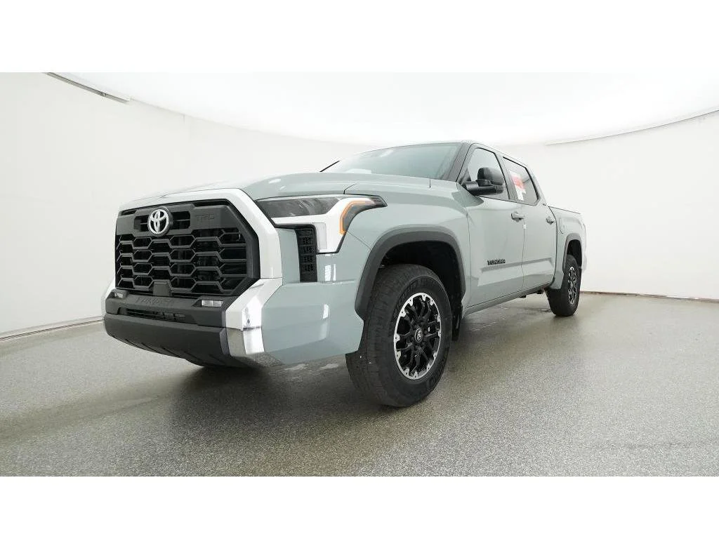 New 2026 Lunar Rock Toyota SR5 image 32