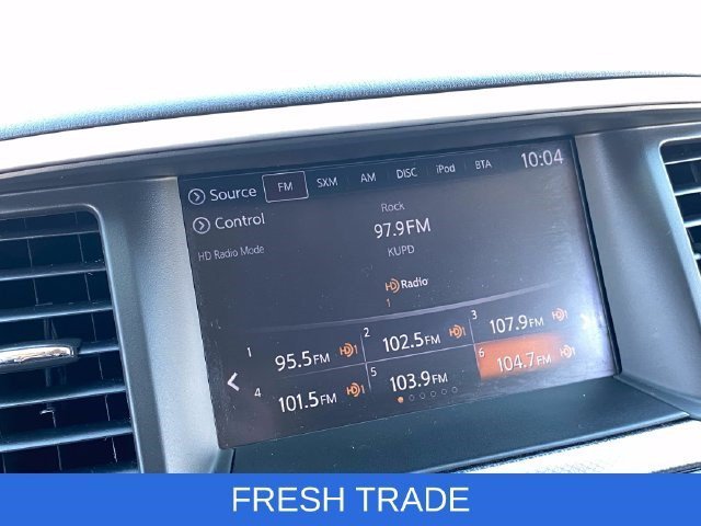 Used 2018 Caspian Blue Nissan SL image 26
