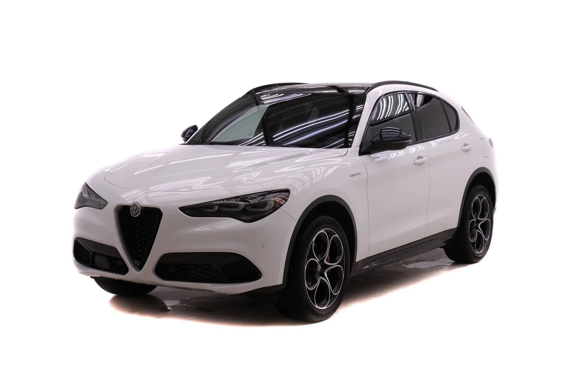2026 Alfa Romeo Stelvio's photo