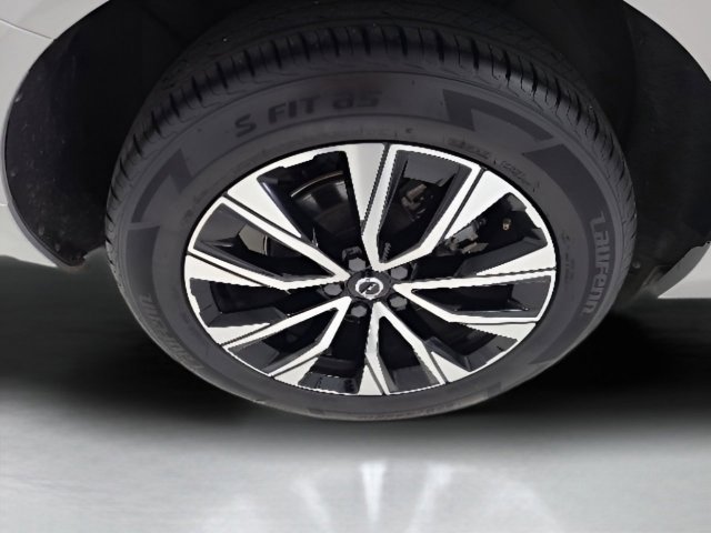 2023 Volvo XC60 Plus - Photo 11