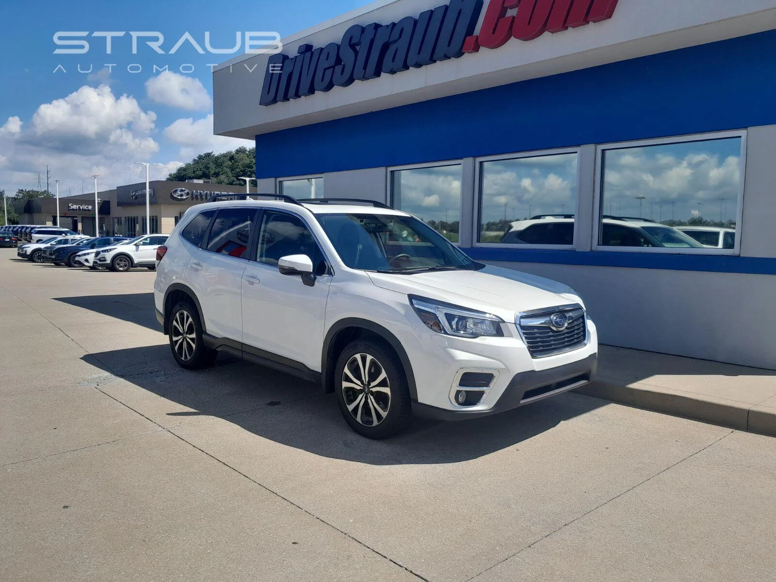 Used 2019 Crystal White Pearl Subaru Limited image 2