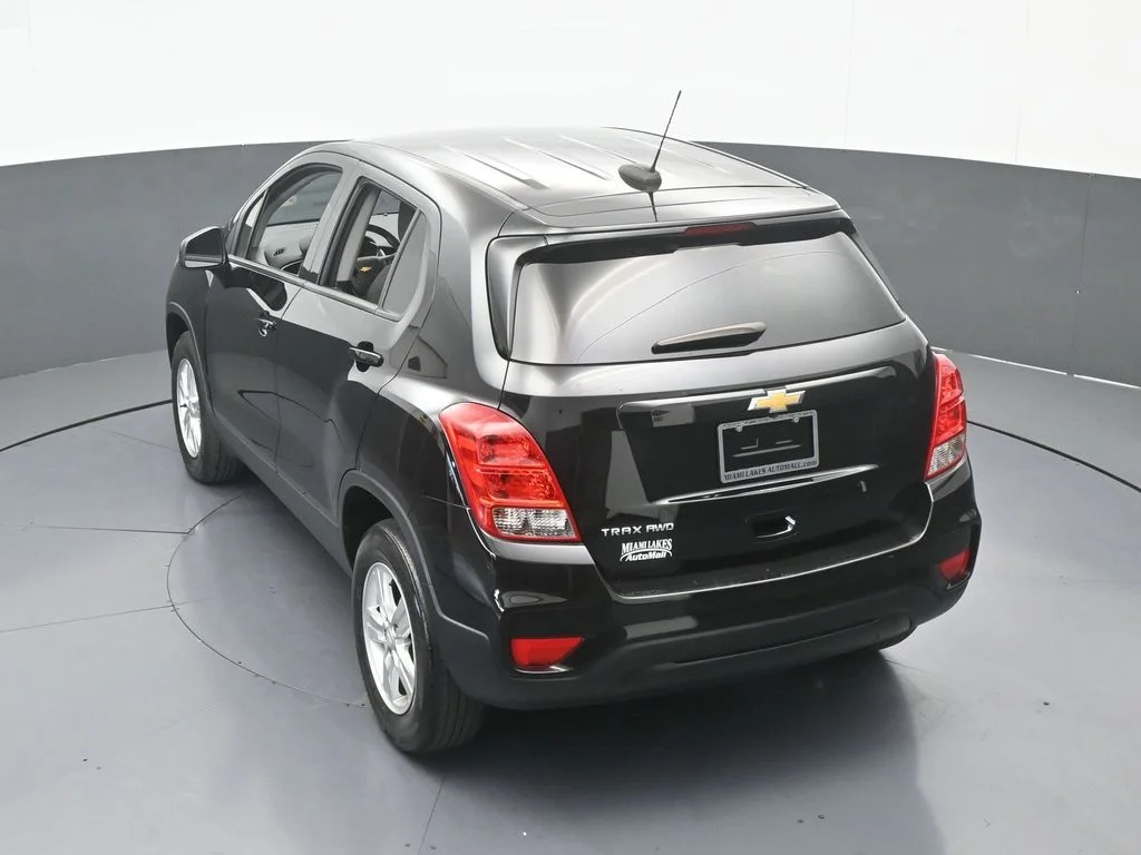Used 2022 Mosaic Black Metallic Chevrolet LS image 41