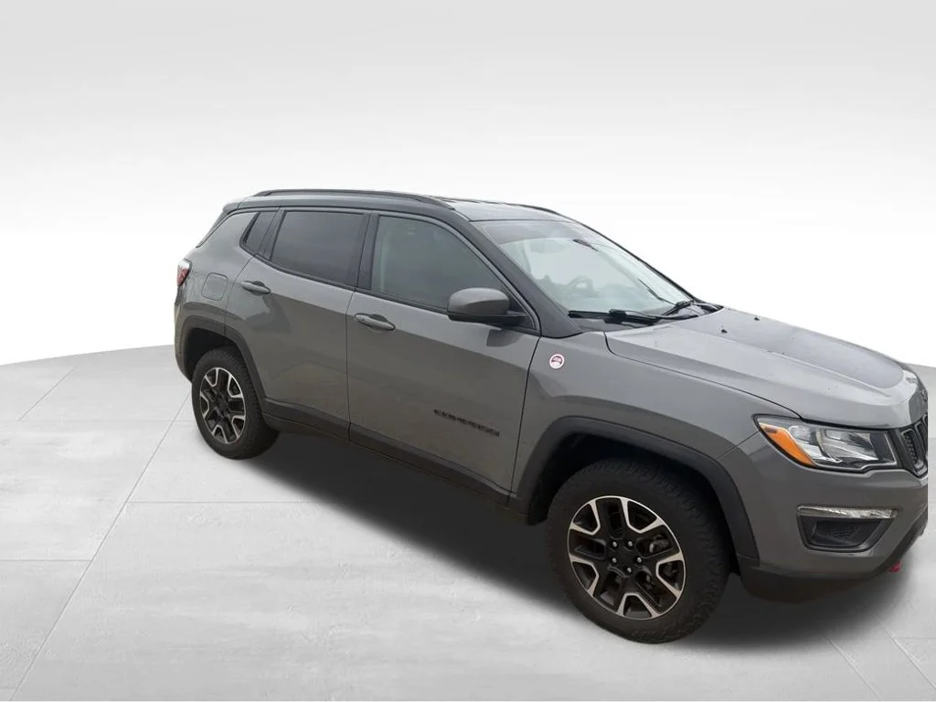 Used 2020 Gray Jeep Trailhawk image 11