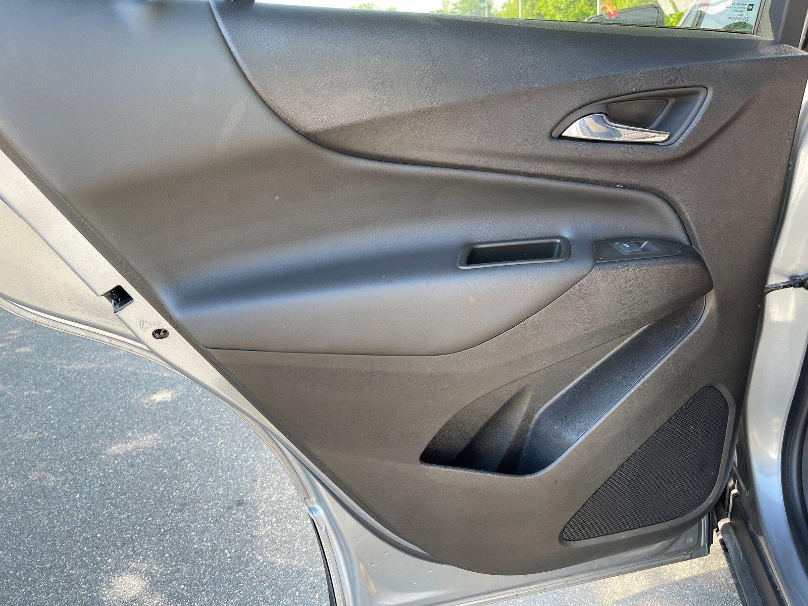 Used 2024 Sterling Gray Metallic Chevrolet LT image 31