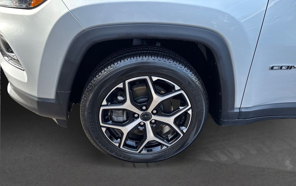 Used 2025 Silver Jeep Limited image 12