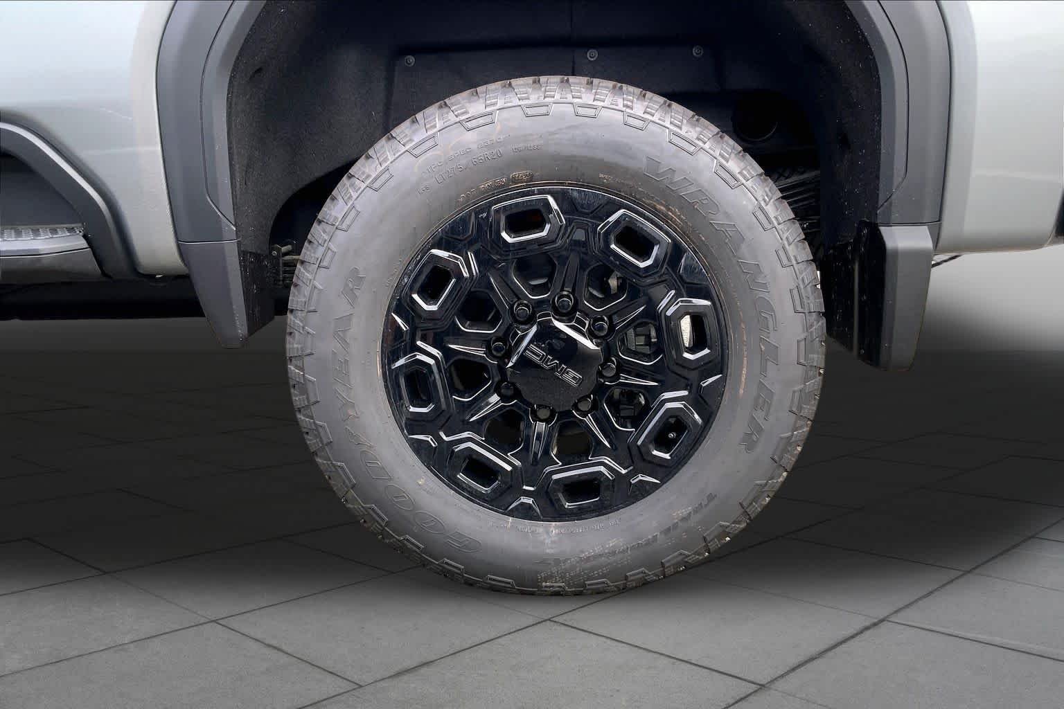 2026 GMC Sierra 2500HD Denali - Photo 11