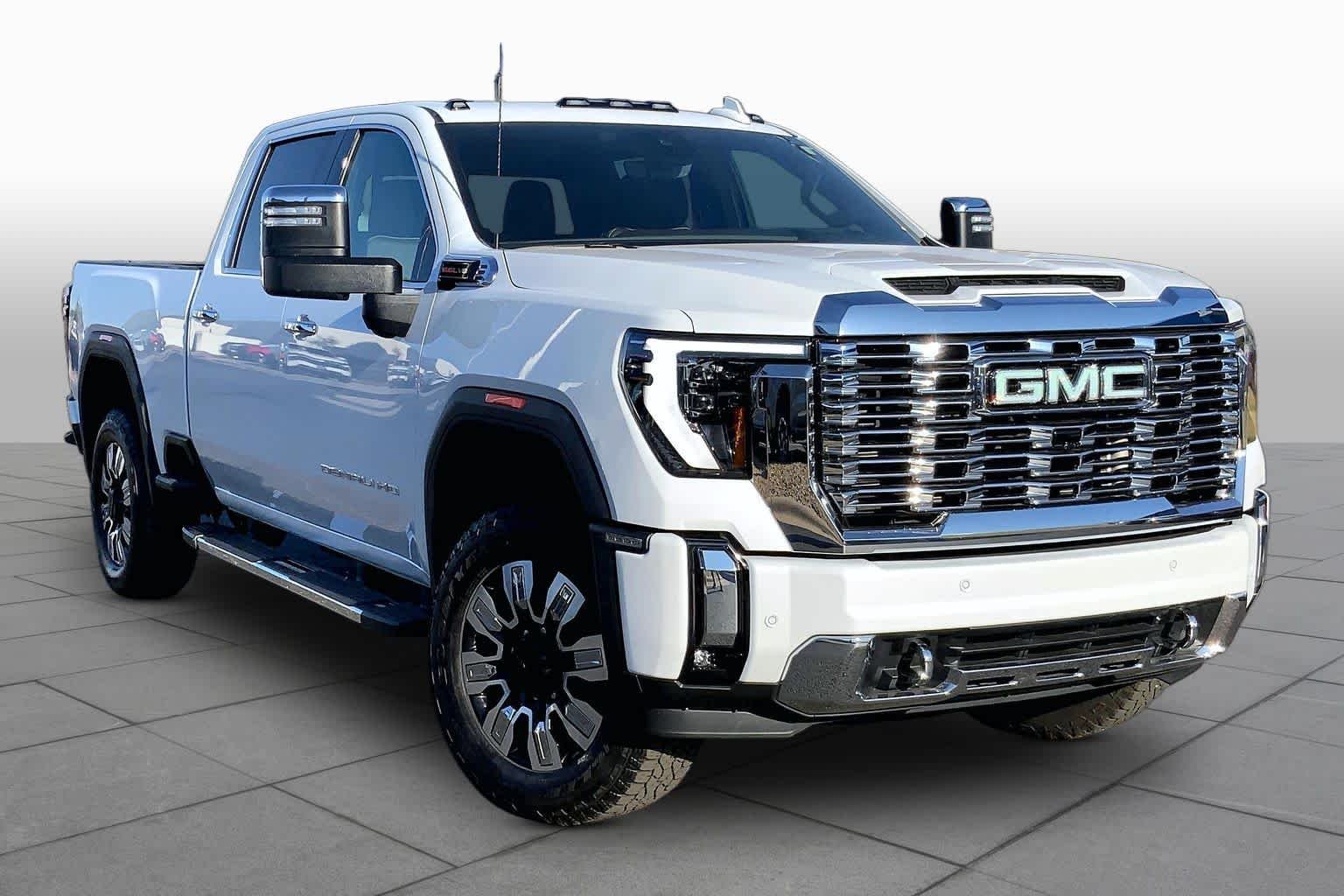 Certified Used 2026 Glacier White Tricoat GMC Denali image 5