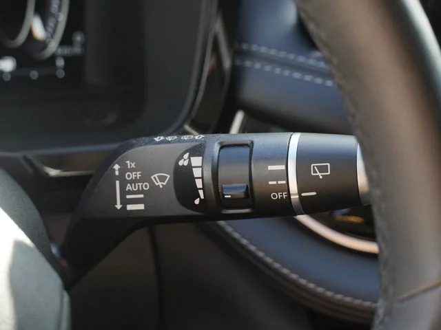 Used 2022 Blue INFINITI LUXE image 34