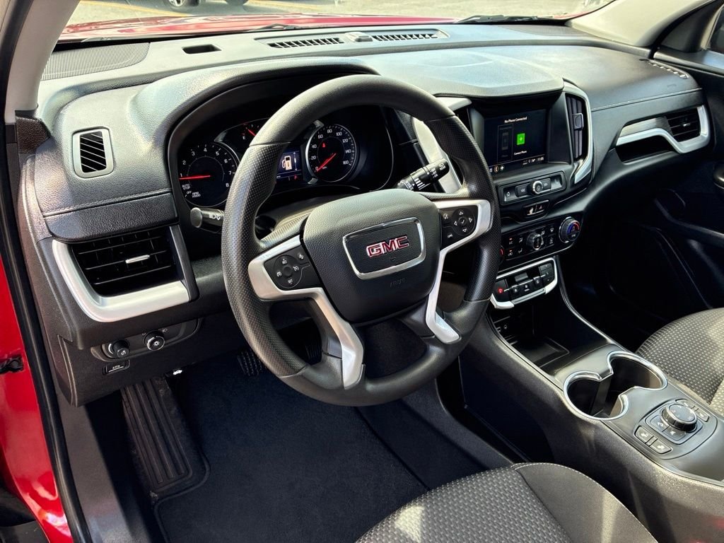 Used 2022 Red GMC SLE image 14