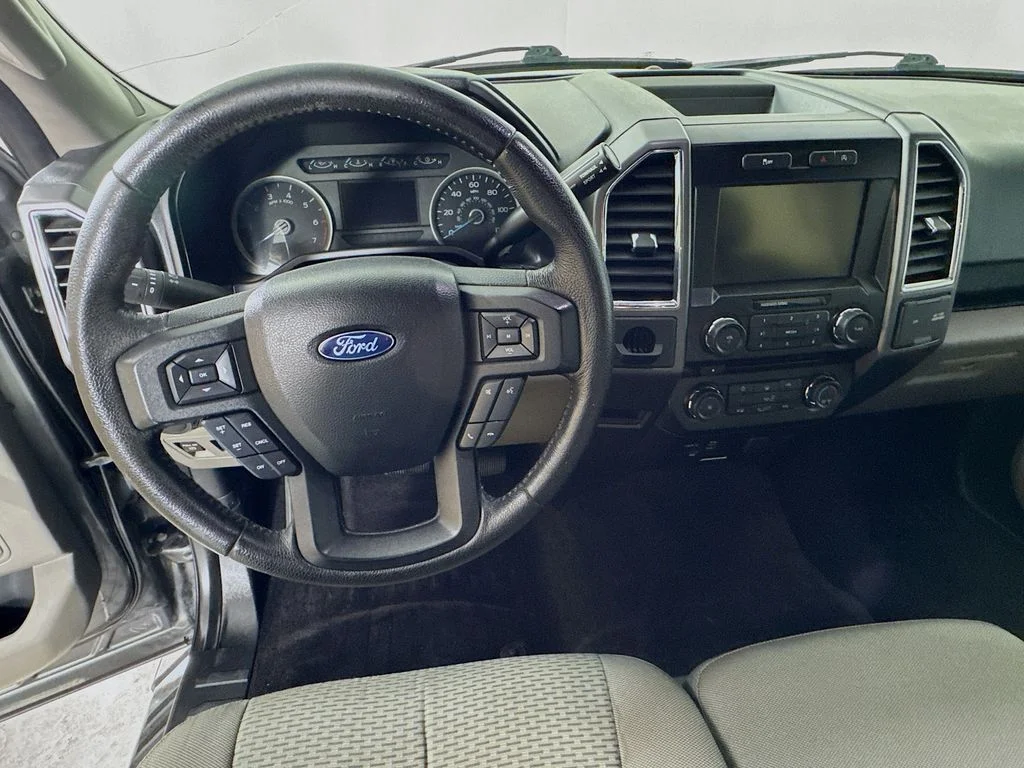 Used 2015 Gray Ford XLT image 11