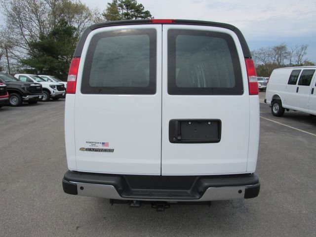 Certified Used 2025 Summit White Chevrolet WT image 4