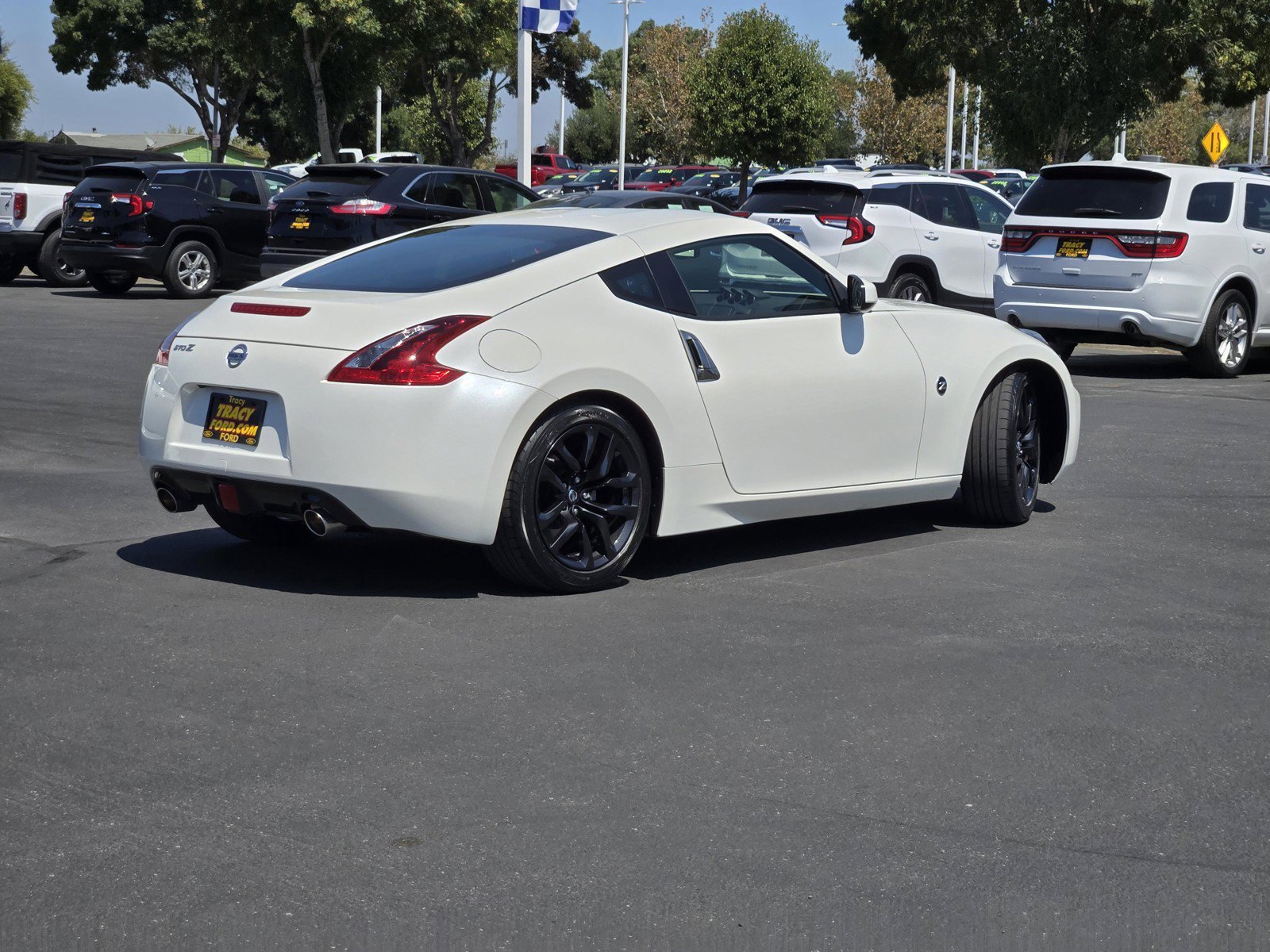 Used 2020 Pearl White Tricoat Nissan  image 4
