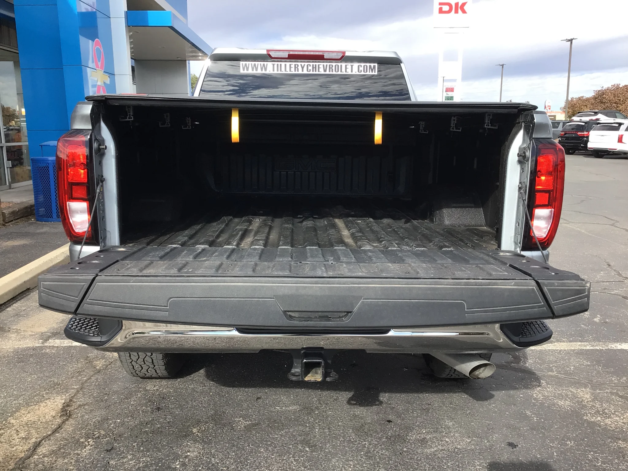Used 2026 Sterling Metallic GMC SLE image 10