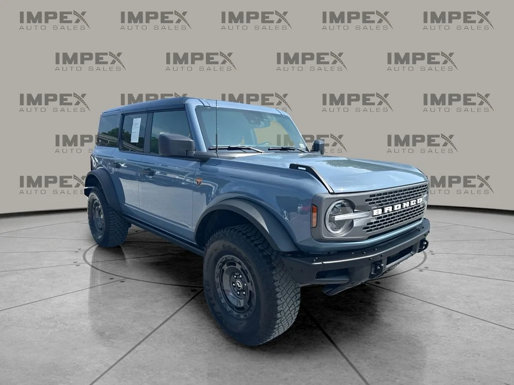 Used 2024 Gray Ford Badlands image 4