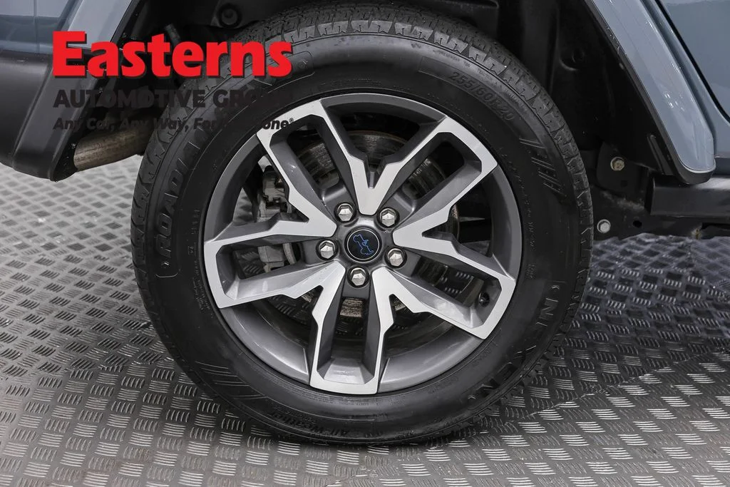 Used 2024 Gray Jeep Sport S 4xe image 31