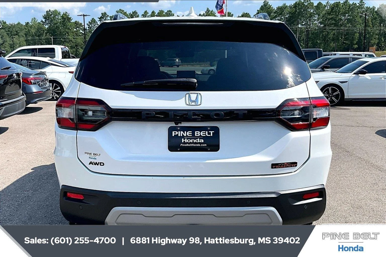 Used 2024 Platinum White Pearl Honda TrailSport image 4