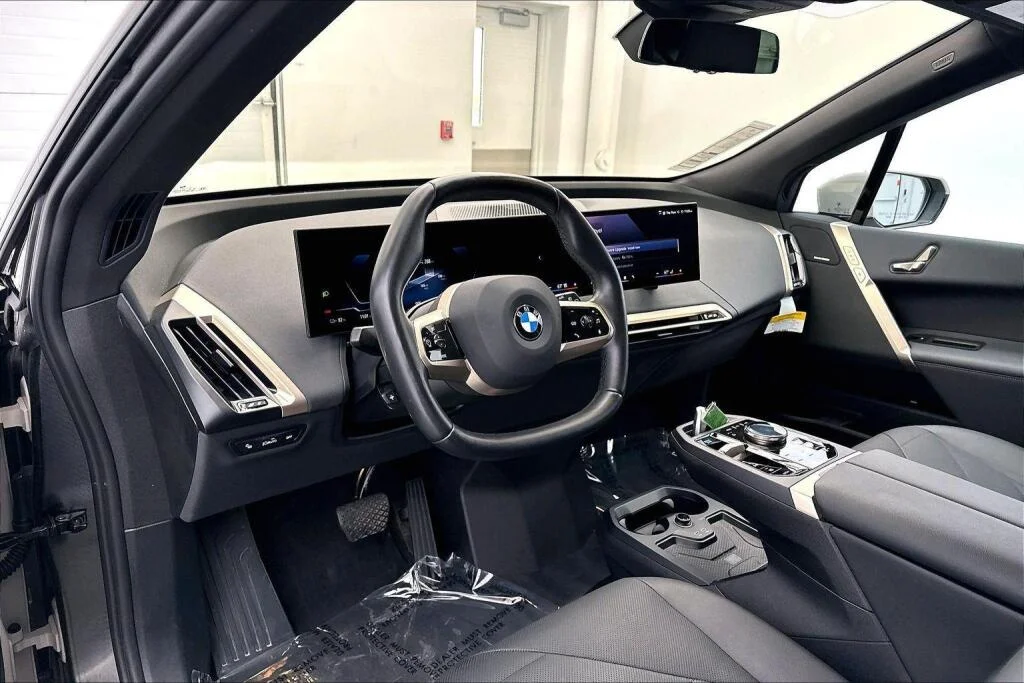 New 2026 Dune Grey Metallic BMW xDrive45 image 21