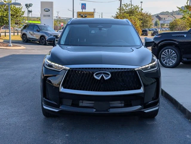 New 2027 MINERAL BLACK INFINITI LUXE image 10