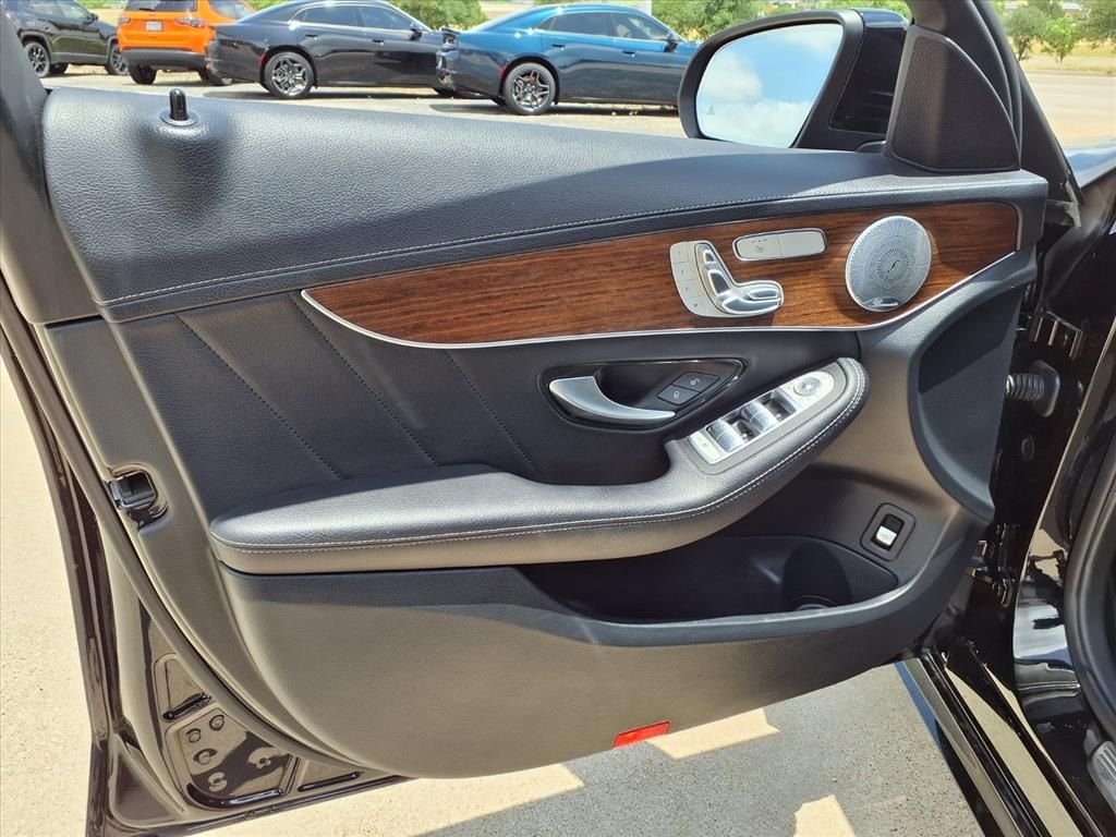 Used 2021  Mercedes-Benz C 300 image 15