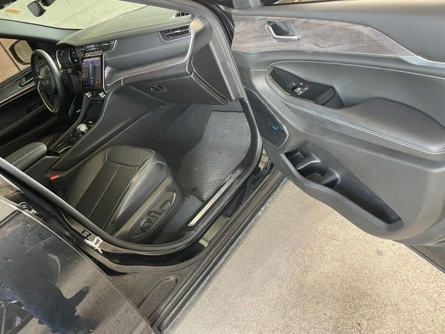 Used 2022 Black Jeep Overland image 21
