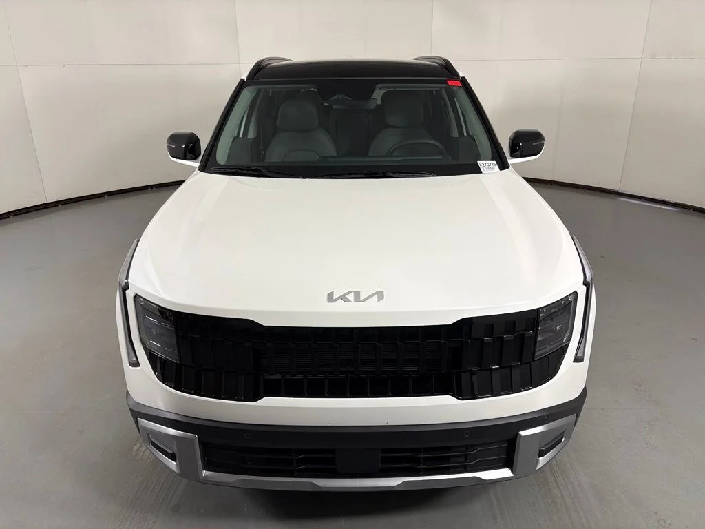 New 2027 Snow White Pearl Kia EX image 3