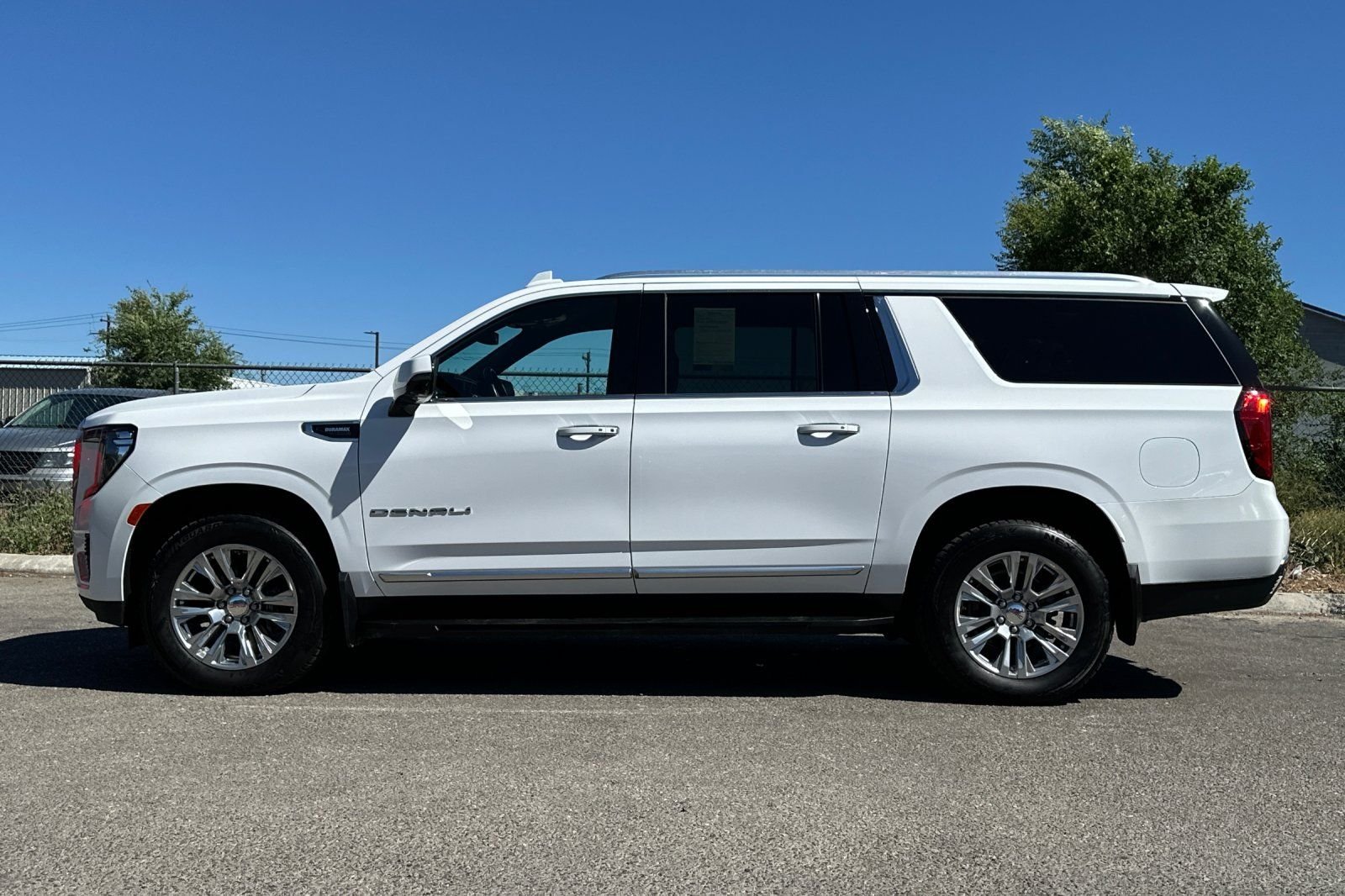 2024 GMC Yukon XL Denali - Photo 7
