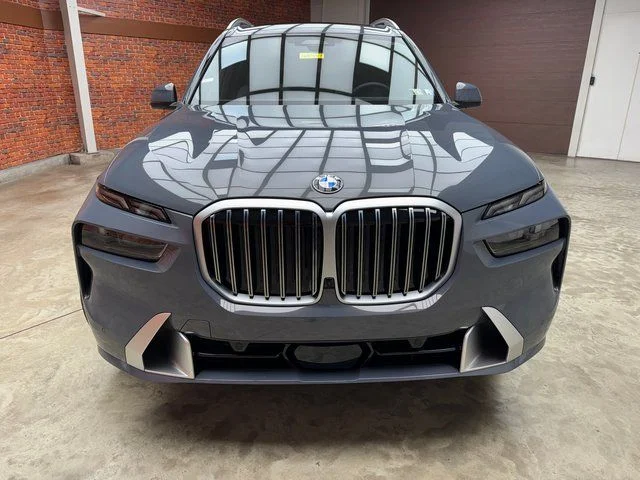 Used 2026 Brown BMW xDrive40i image 8
