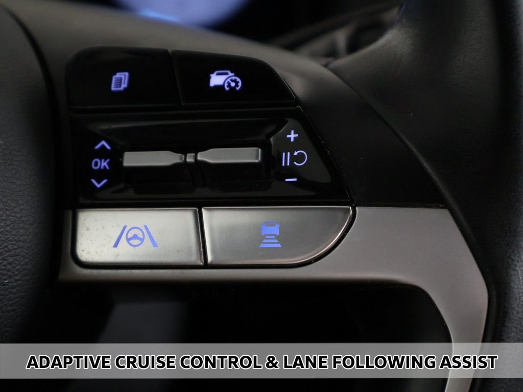 Certified Used 2024 Black Hyundai SEL image 5
