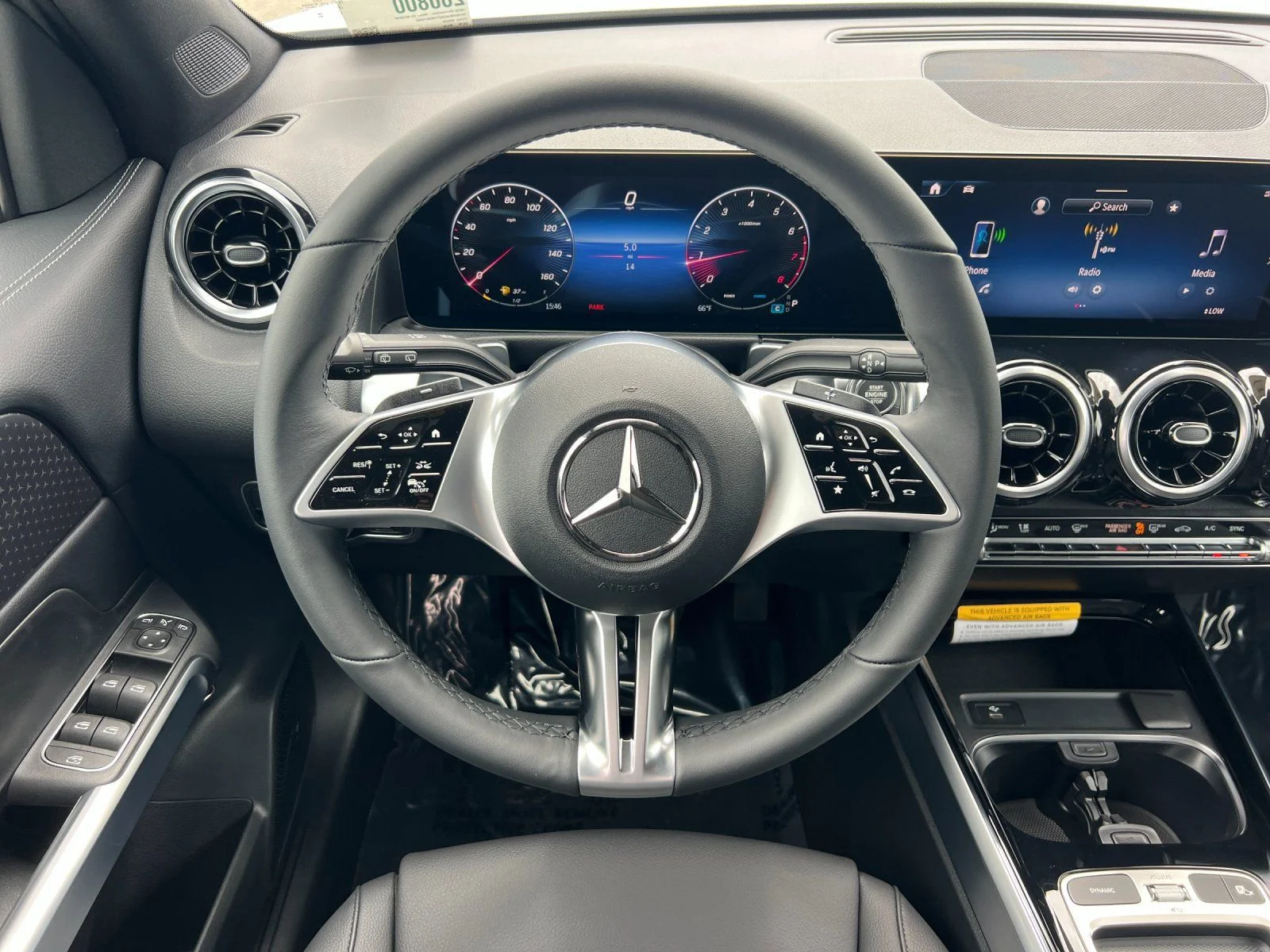 New 2026 White Mercedes-Benz GLB 250 image 16