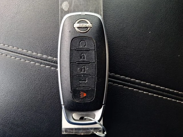 Used 2023 Red Nissan SL image 29