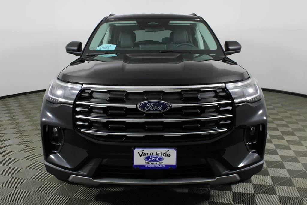 New 2026 Agate Black Metallic Ford Active image 2