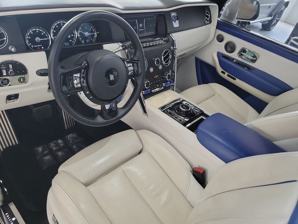Used 2022 White Rolls-Royce Base image 22