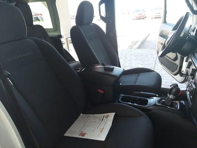 Used 2022 White Jeep Unlimited Sahara image 31