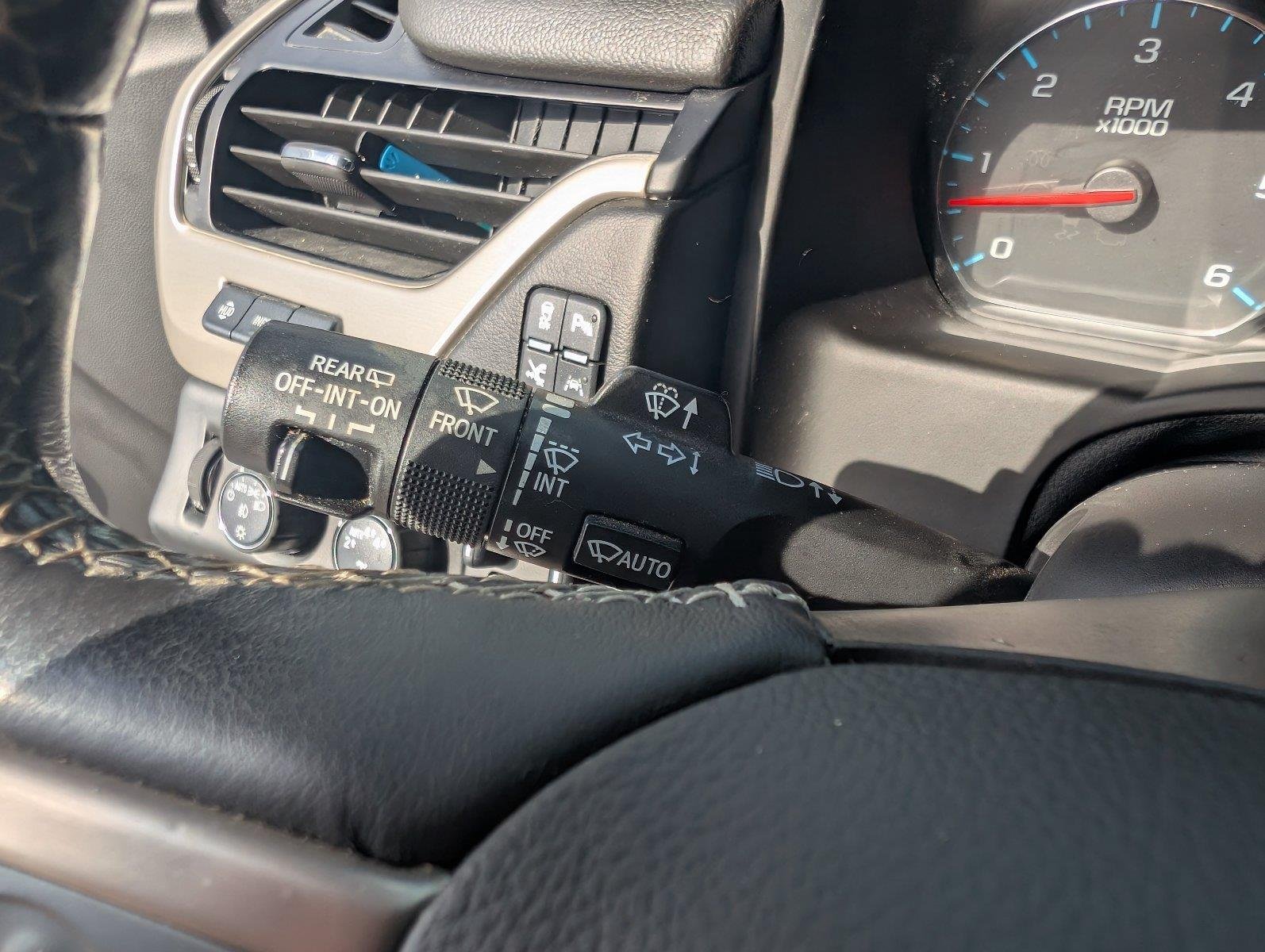Used 2019 Satin Steel Metallic GMC Denali image 29