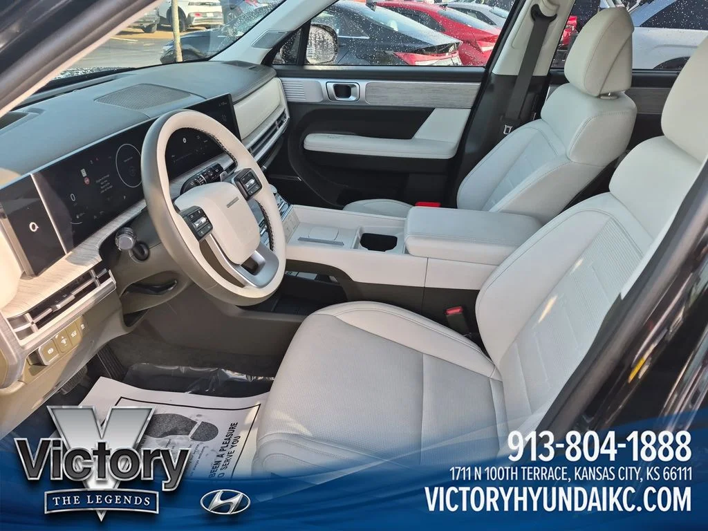 Used 2024 Black Hyundai Calligraphy image 9