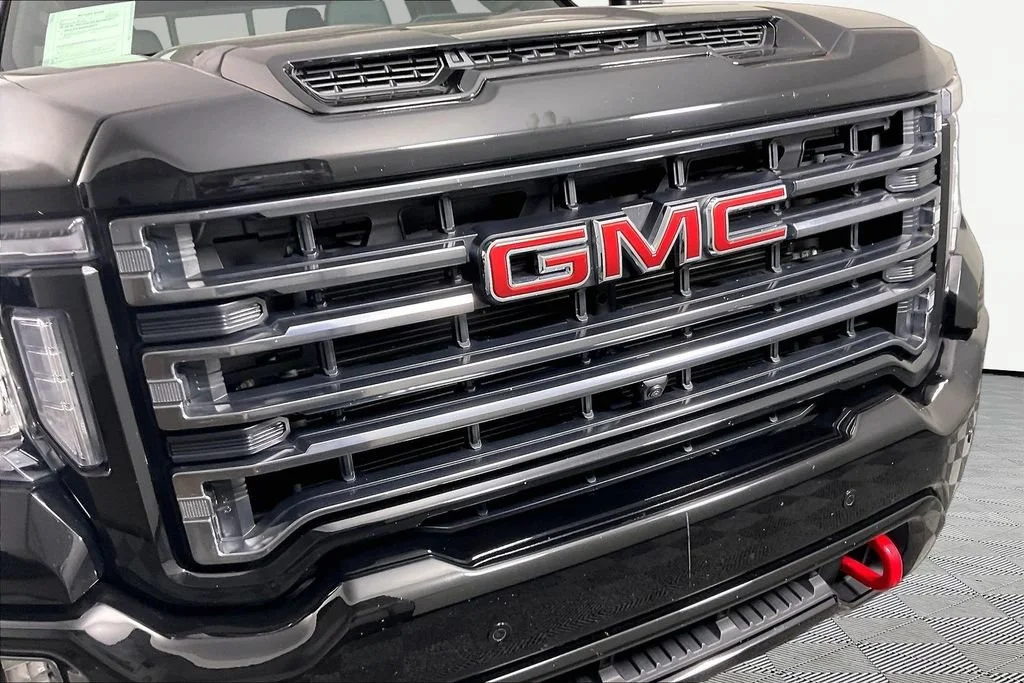 Certified Used 2023 ONYX BLACK GMC AT4 image 30