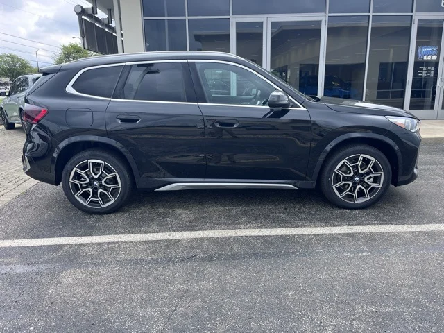 New 2025 Black Sapphire Metallic BMW xDrive28i image 2