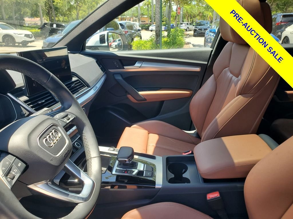 Used 2025 White Audi  image 15