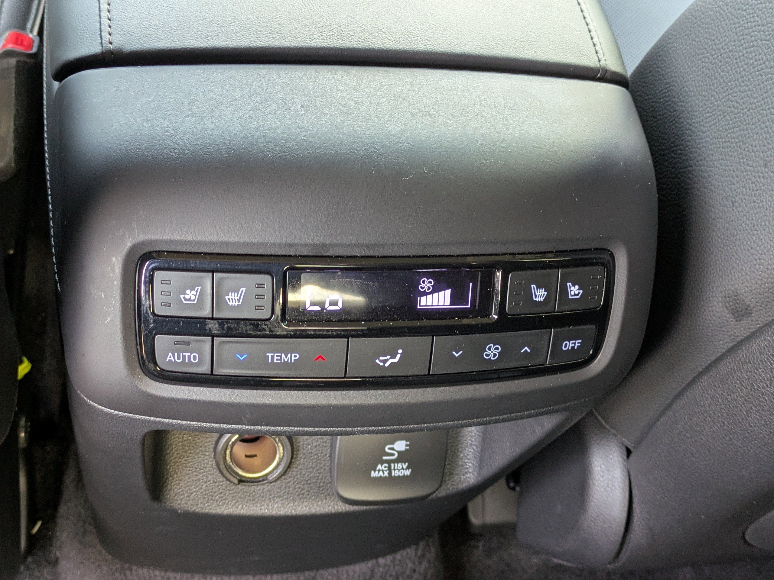 2025 Hyundai Palisade Limited - Photo 15