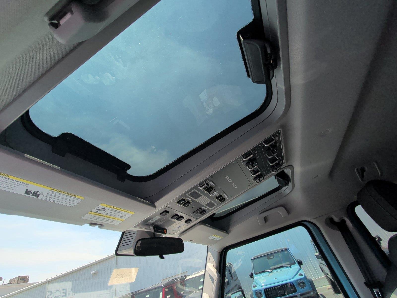 Used 2025  INEOS Fieldmaster image 30