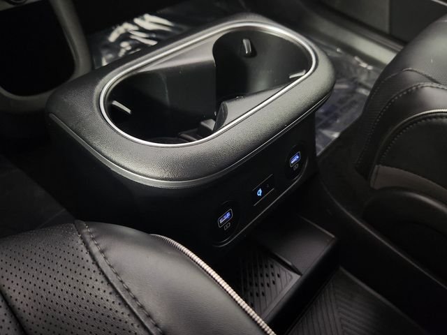 2024 Hyundai IONIQ 5 Limited - Photo 29