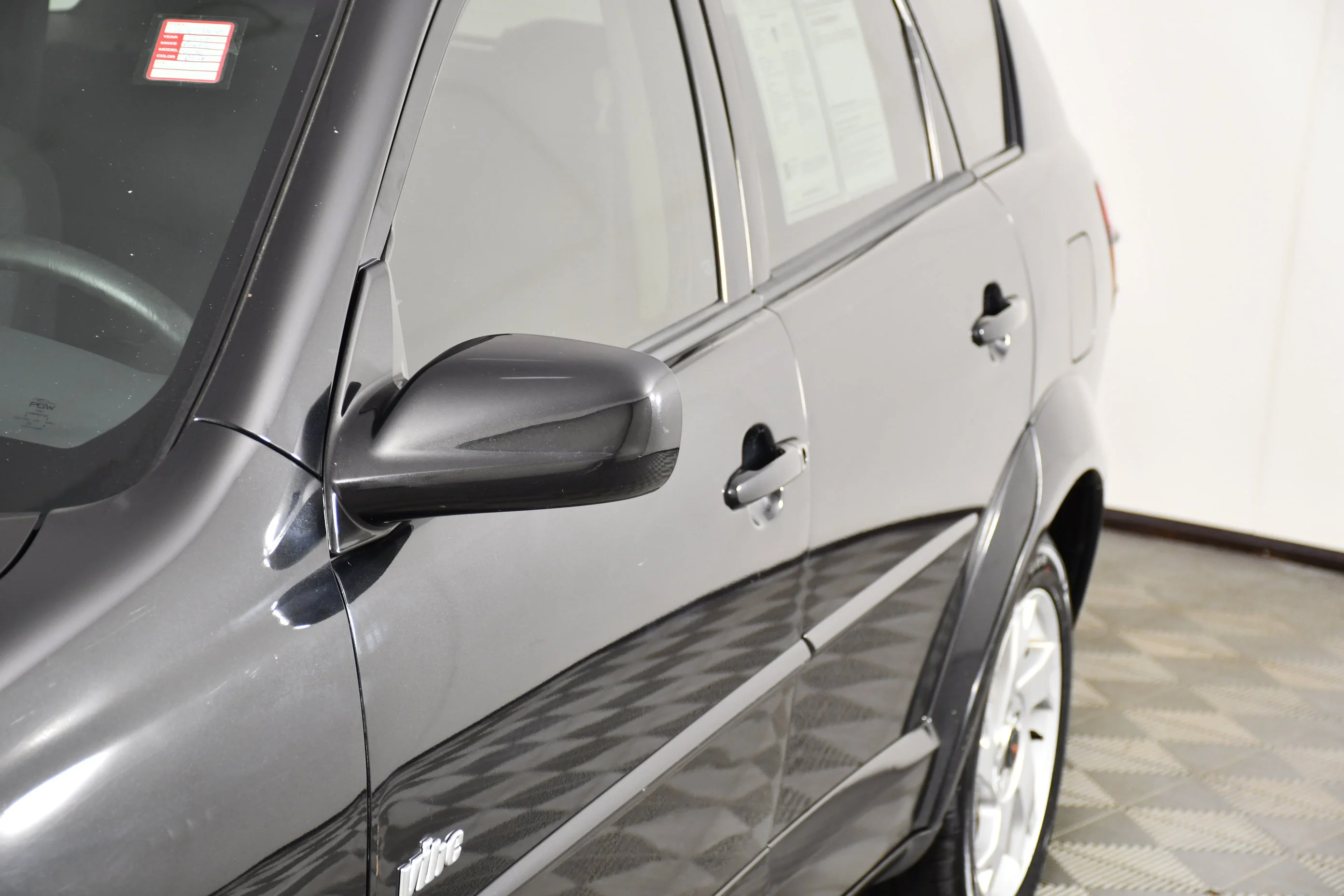 Used 2005 Abyss Black Pontiac Base image 13