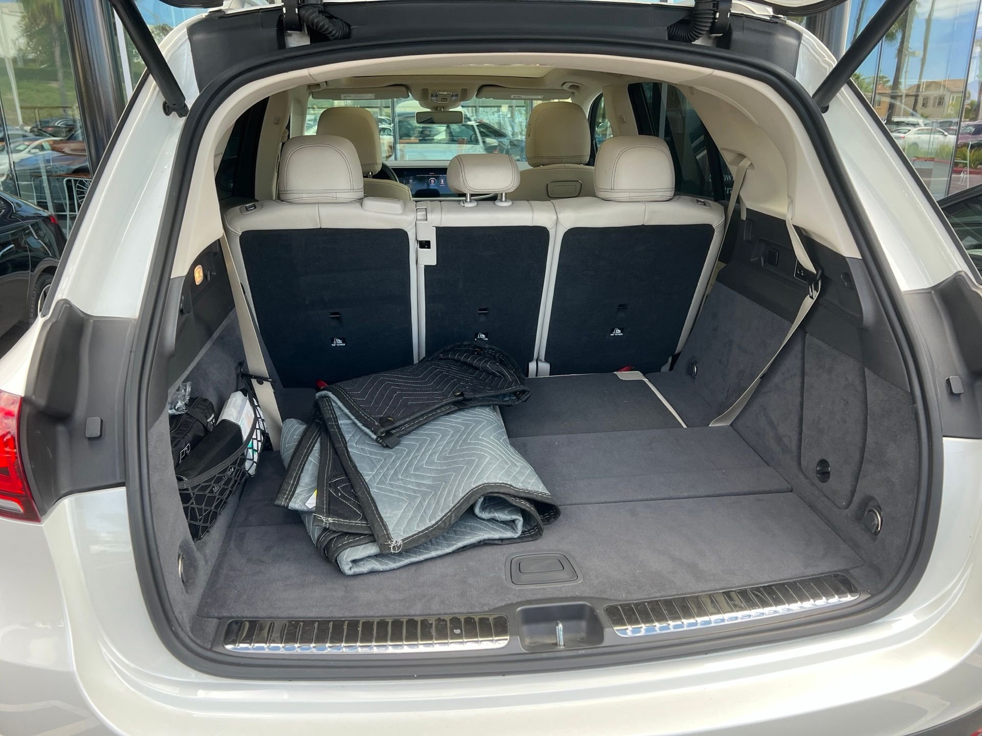 Used 2020 White Mercedes-Benz GLE 350 image 3
