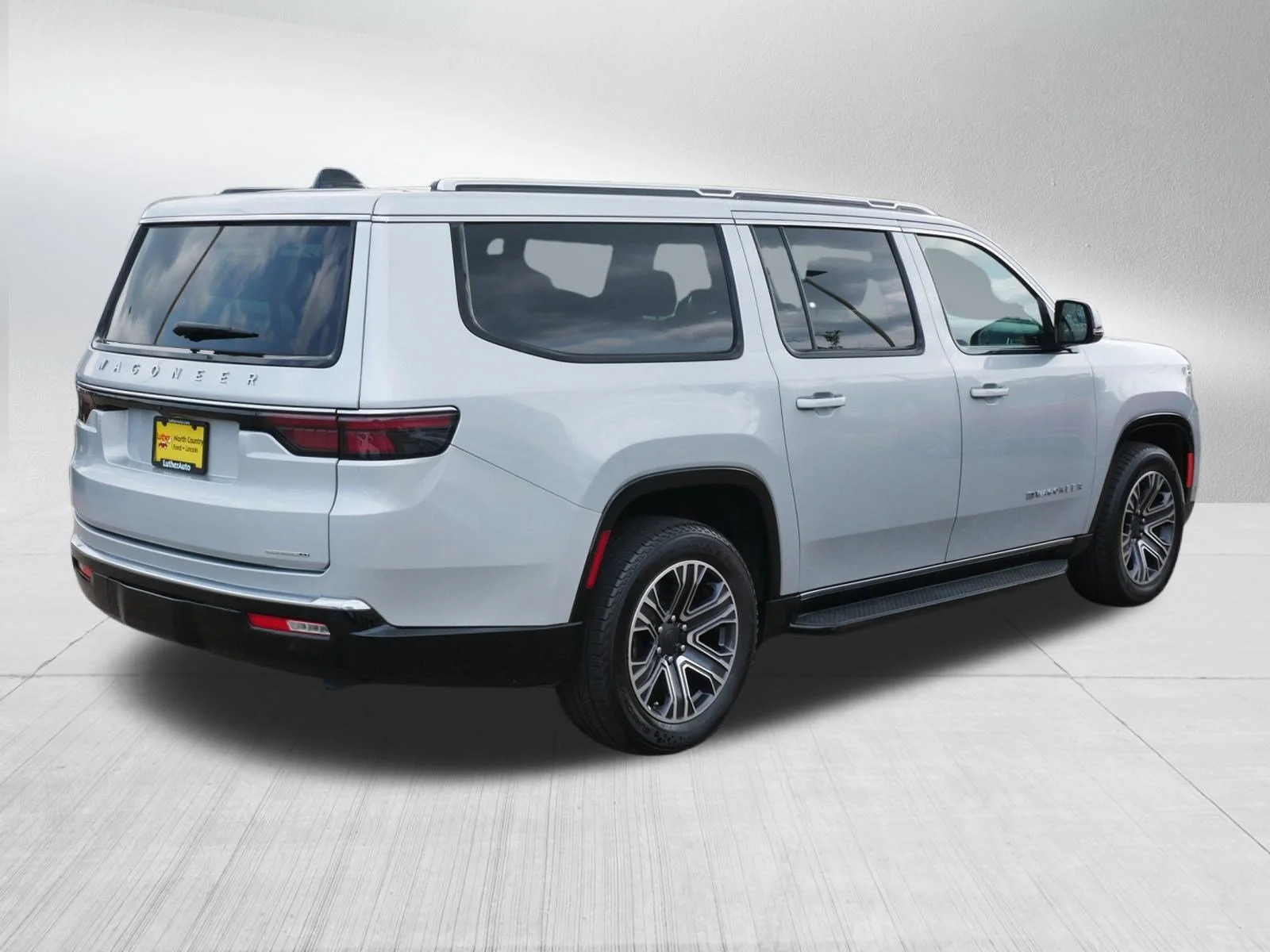 Used 2024 Silver Zynith Jeep Series II image 7