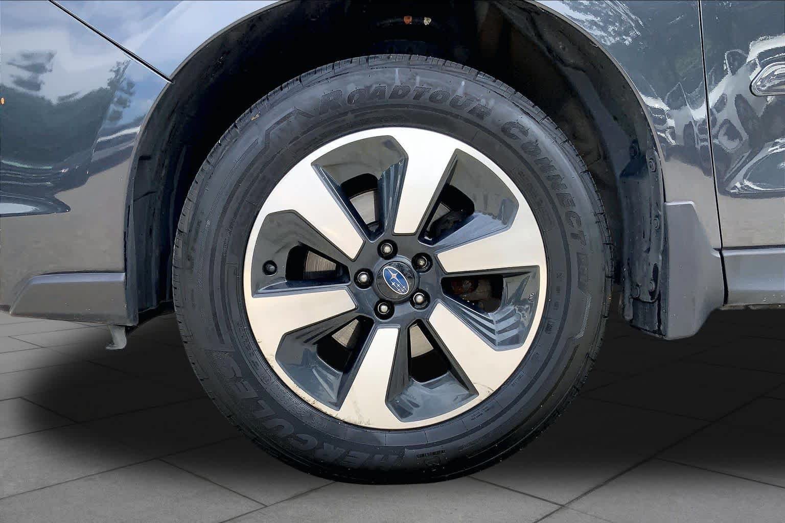 Used 2018 Dark Gray Metallic Subaru  image 11