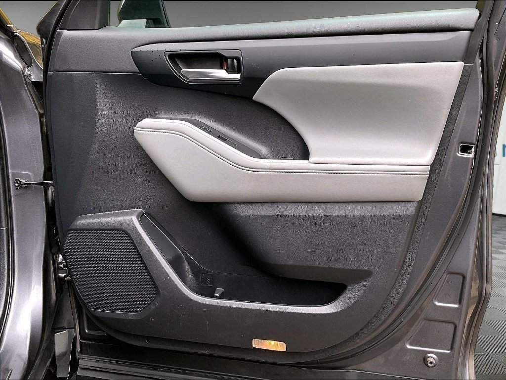 Used 2021 Magnetic Gray Metallic Toyota XLE image 12