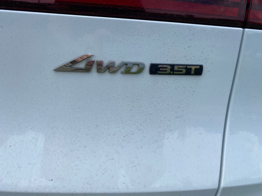 Used 2023 White Genesis 3.5T Sport image 5
